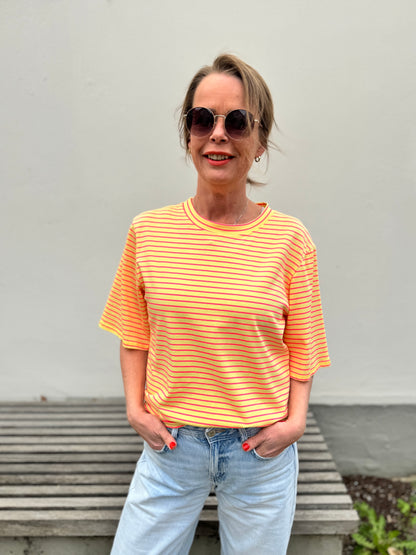 By Rosa - T-Shirt mit Streifen