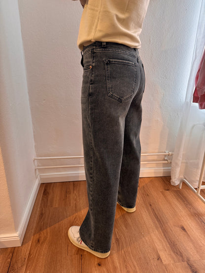 Barrel Fit Jeans