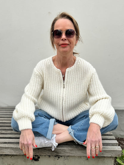 Strickjacke Bomberstyle