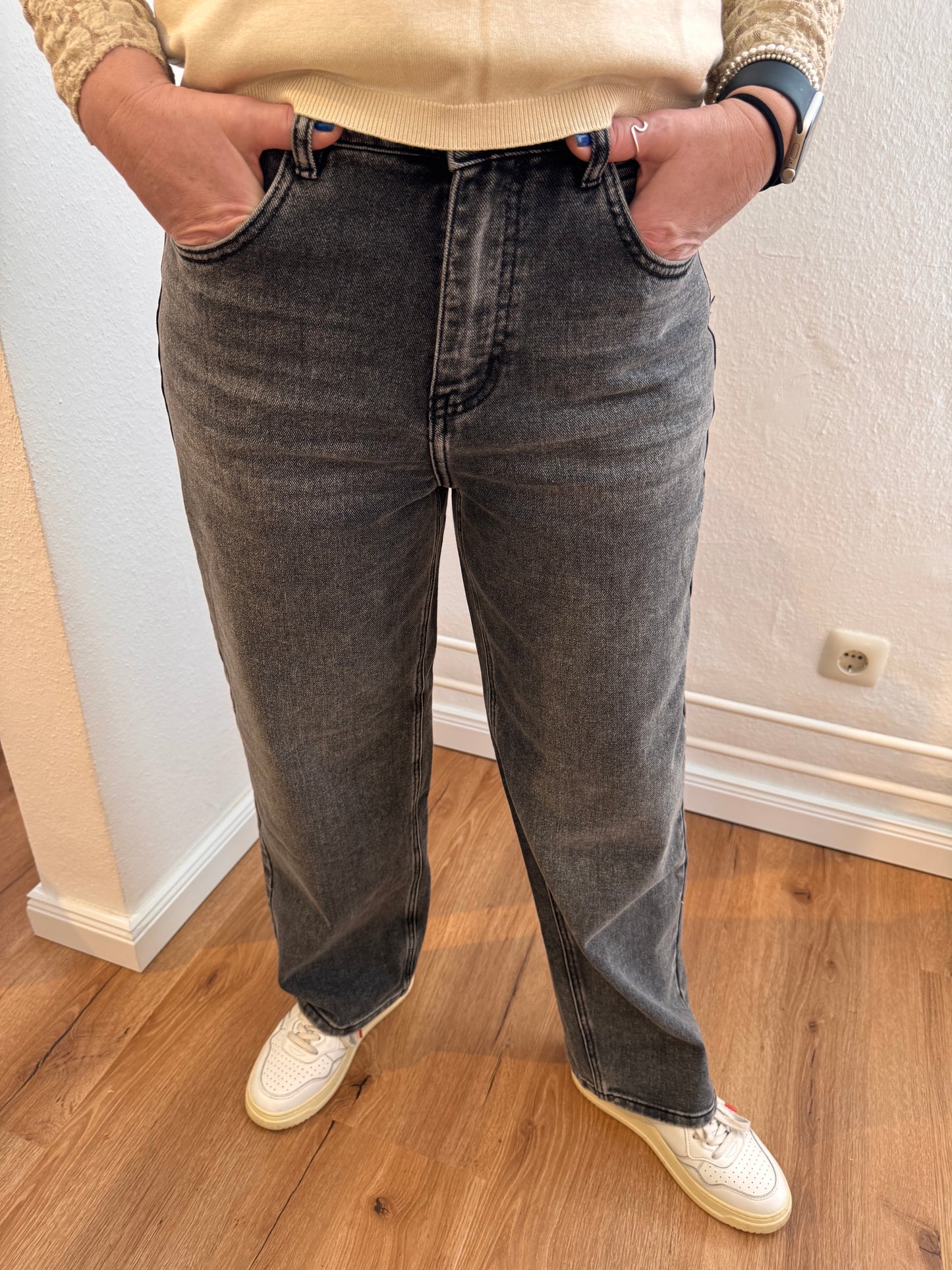Barrel Fit Jeans
