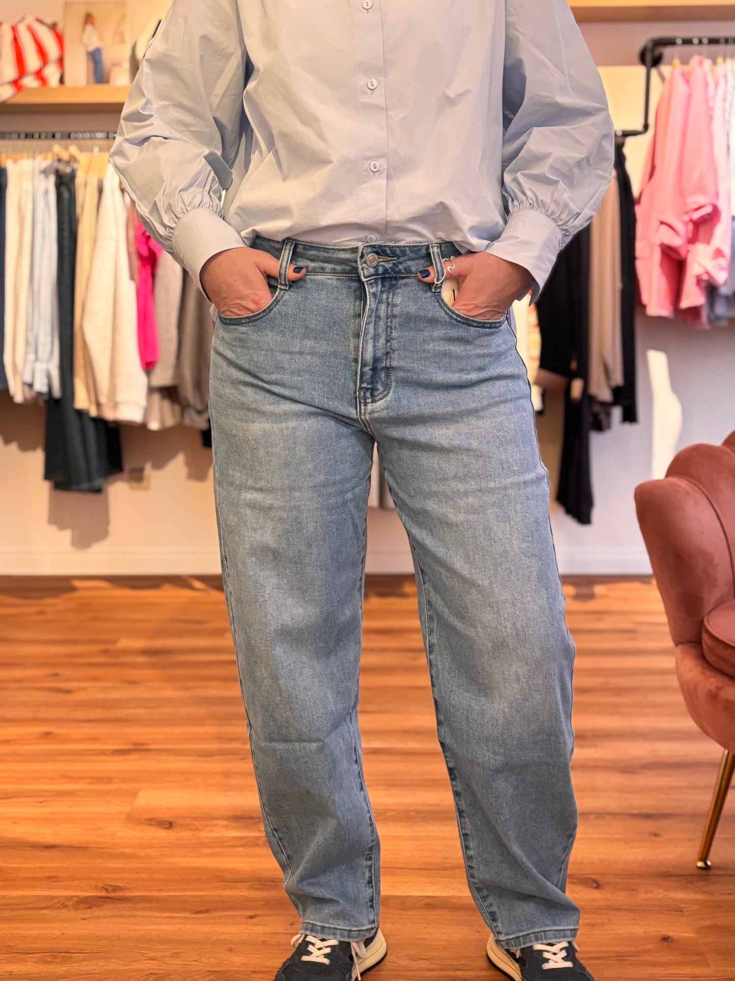 Barrel Fit Jeans