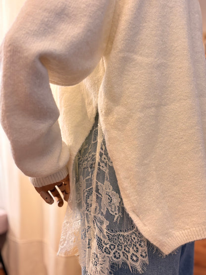 Strickpullover mit Spitzen-Detail